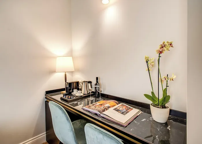 Babuino Palace&Suites Guest house 4*