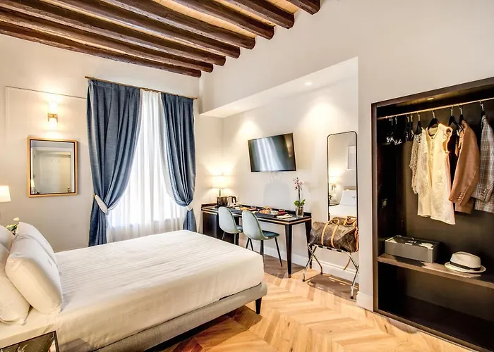 בית הארחה Babuino Palace&suites 4*